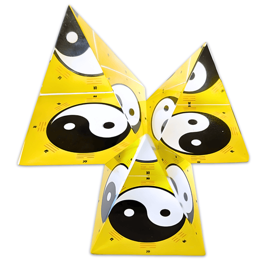 Crystal Pyramid Yin Yang Yellow 4 × 4 cm