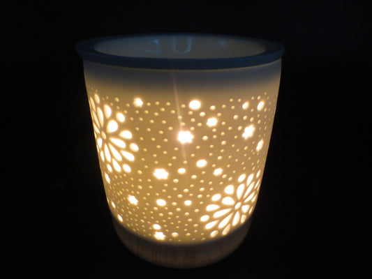 Ceramic Flower & Star Oil Burner White