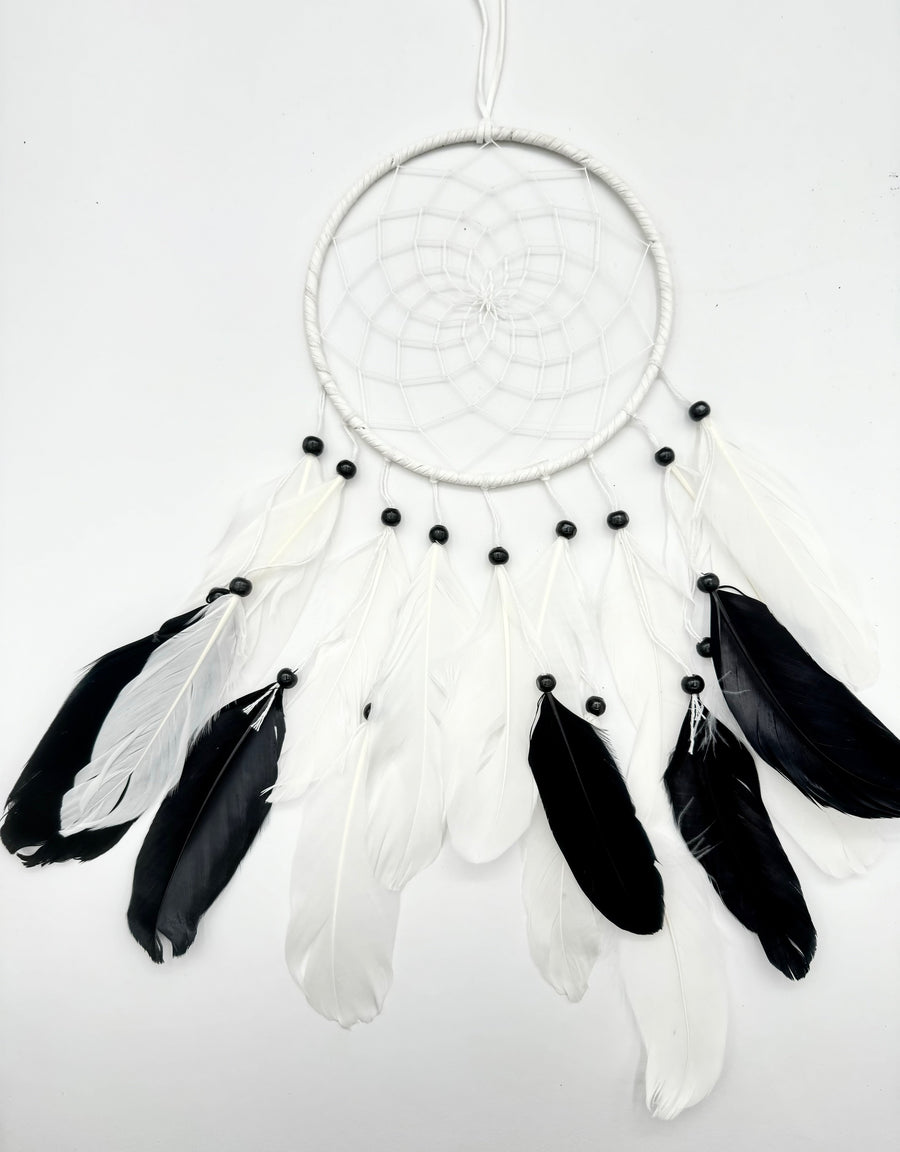 16cm Round Dreamcatchers - Black &amp; White