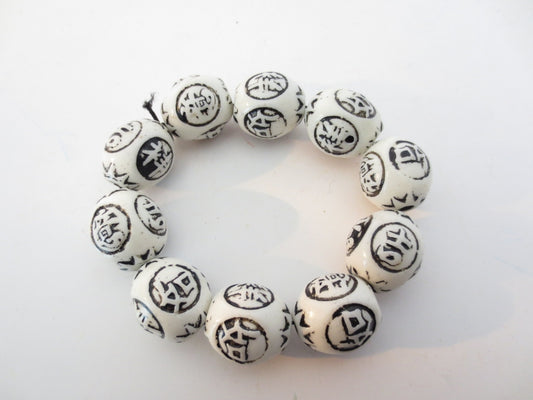 Happy &amp; Lucky Bracelace White