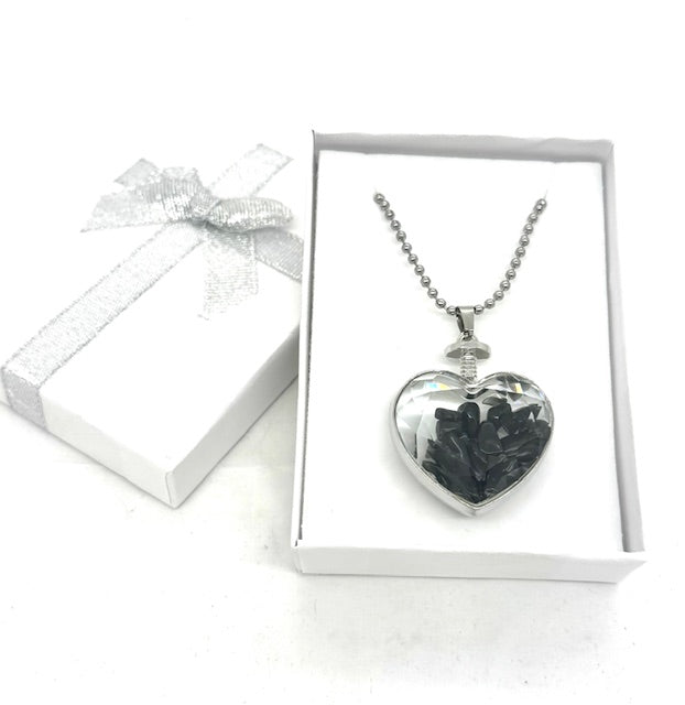 Heart-Shaped Black Onyx Pendant Necklace with Gift Box