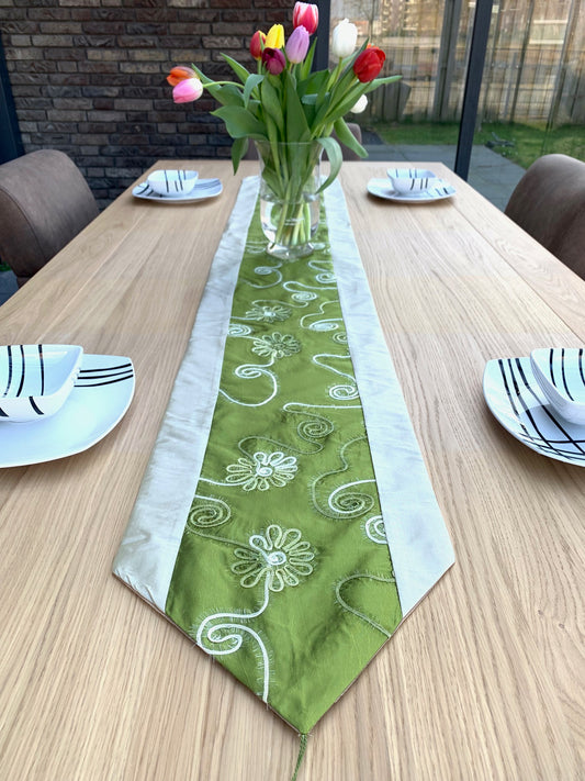 Elegant Embroidered Table Runner – Green and Silver Decorative Table Cloth