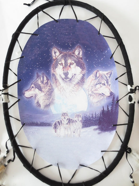 Oval Dreamcatcher 3 Wolves Head